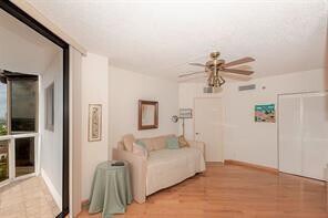 Building Photo - 3598 Yacht Club Dr