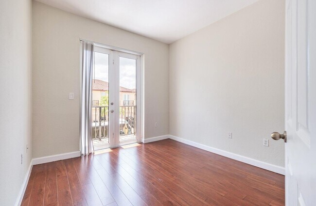 Building Photo - 12863 SW 134th Terrace