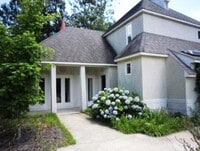 Building Photo - 380 Butternut Dr