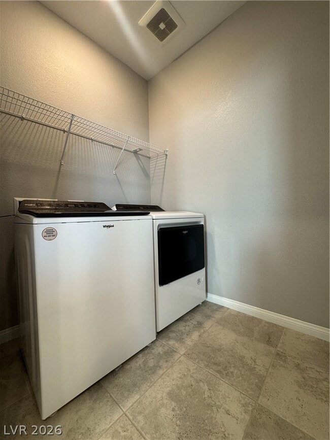 Building Photo - 7490 Lush Oasis Ave.