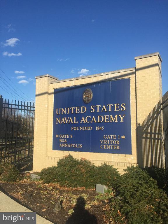 Building Photo - 26 S Monroe Rd