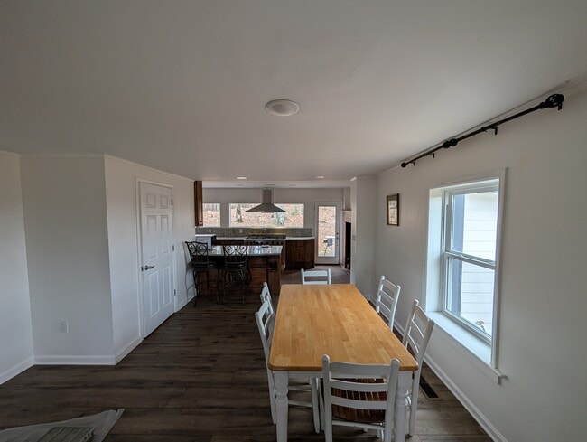 Building Photo - 1125 Lily Pad Ln