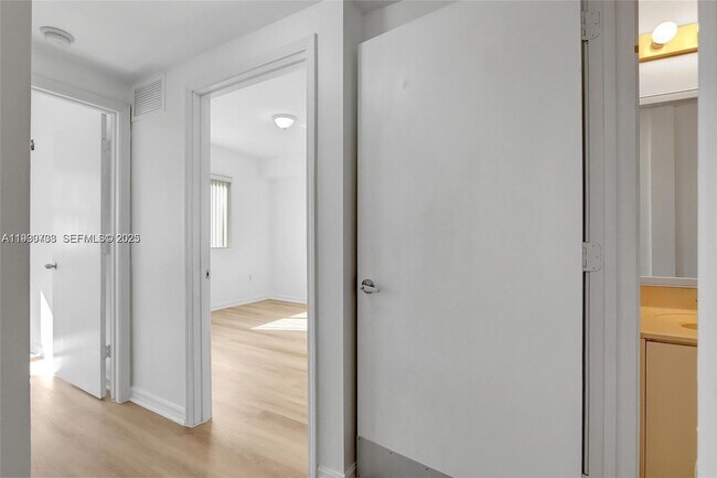 Building Photo - 11050 SW 196th St