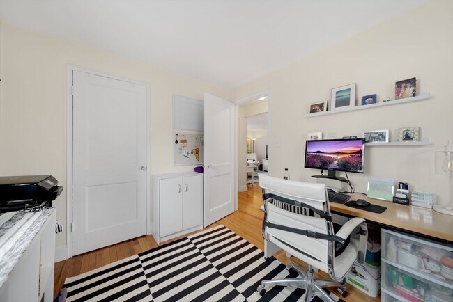 Building Photo - 926 Massachusetts Ave