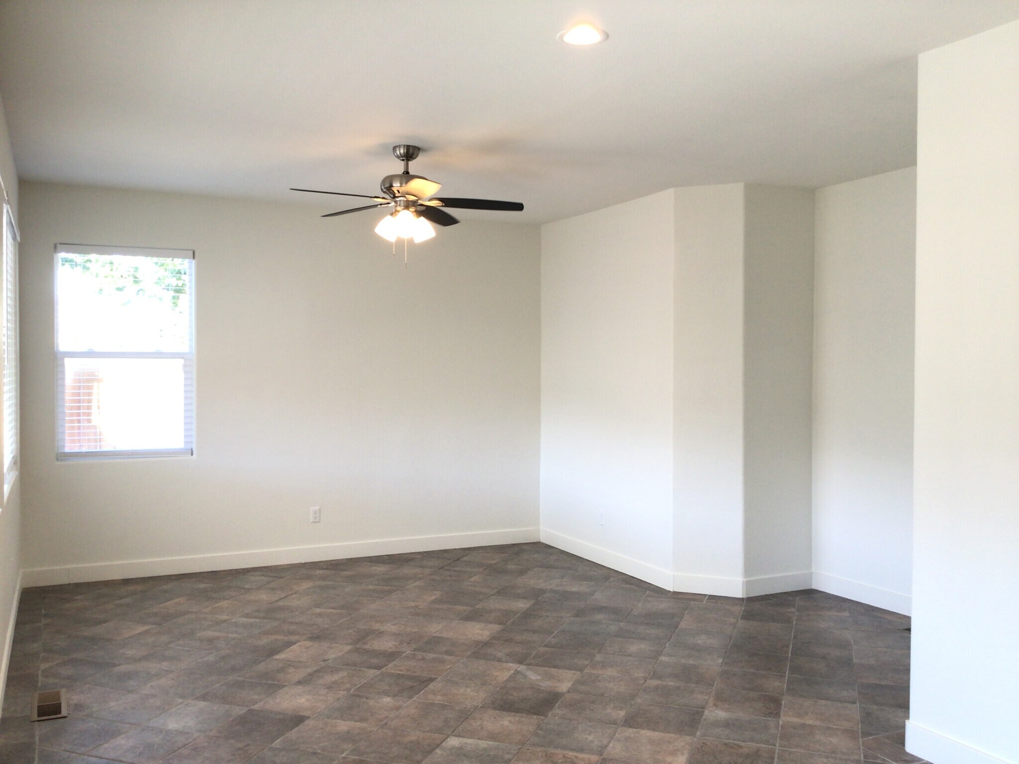 Building Photo - 2712 Ineisa Ct