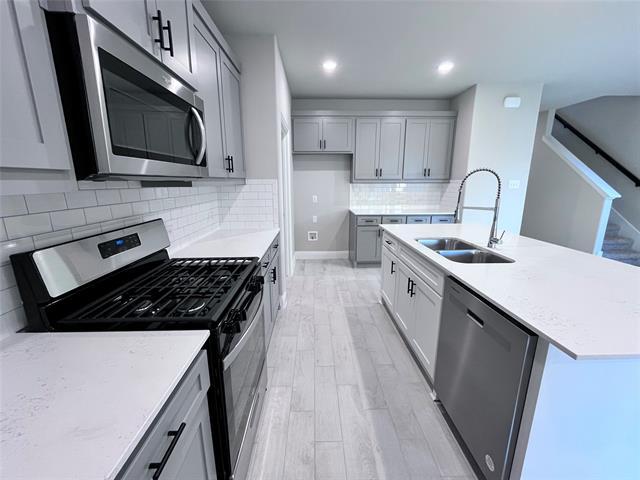 Building Photo - 808 Portina Dr