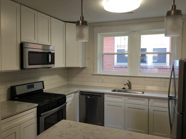 Quartz countertops, stainless appliances - 7764 Wise Ave