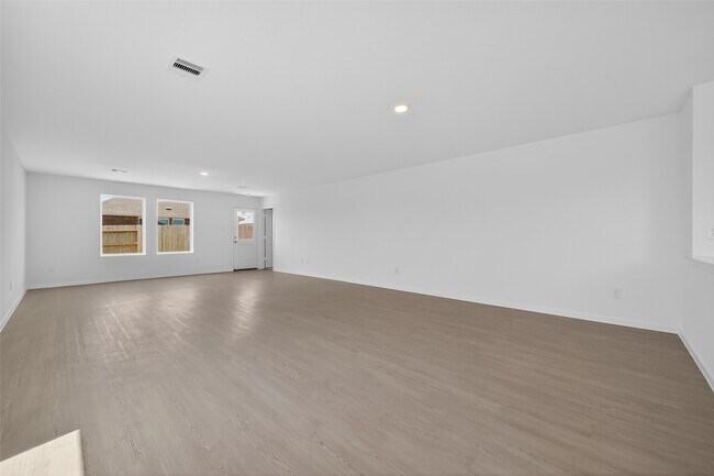 Building Photo - 28938 Rustic Windmill Wy