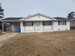 Building Photo - 2135 Quailridge Dr