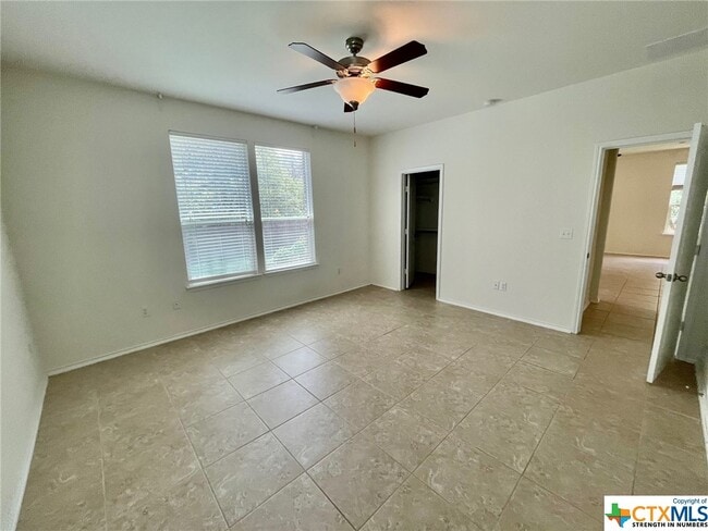 Building Photo - 413 Hunters Hill Dr
