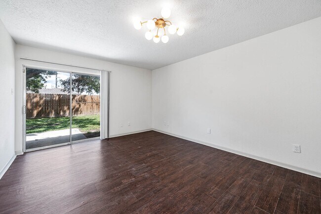Building Photo - 10230 Trade Winds Dr