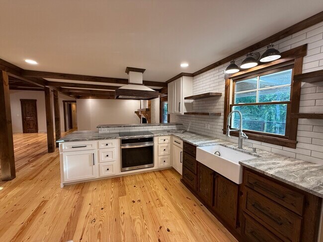 Building Photo - 233 Ranchwood Trail