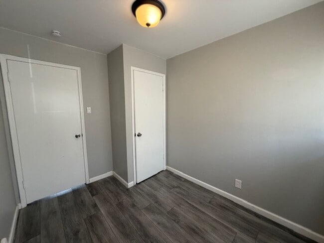 Building Photo - Lovely 3 Bedroom / 1 Bath for Rent - Section 8 Welcome