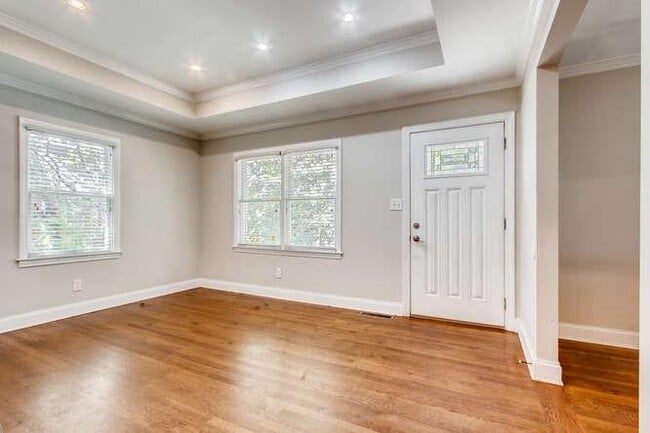 Building Photo - 2915 N Fulton Dr NE