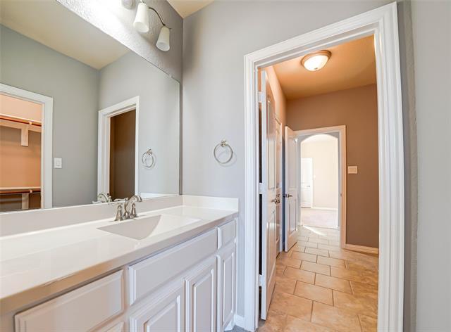 Building Photo - 6844 Westbury Dr