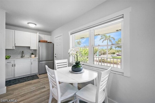 Building Photo - 190 N Collier Blvd