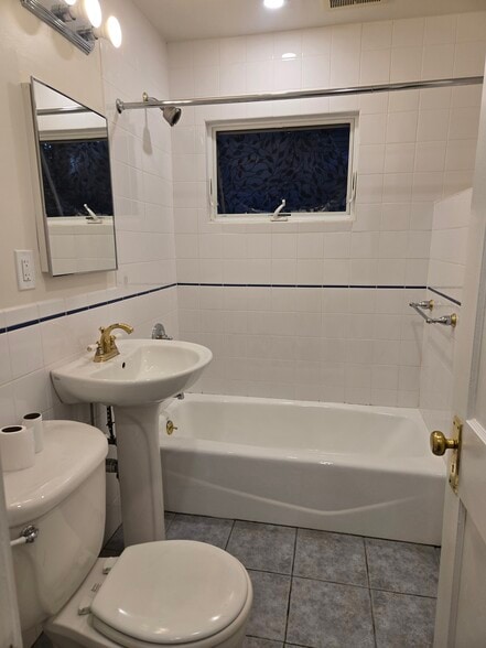Bathroom - 25 Laurel St