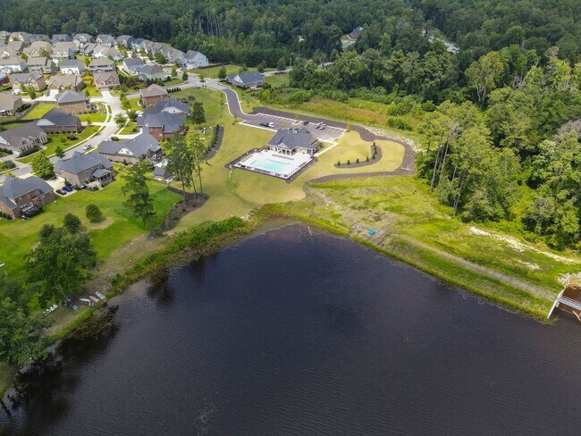 Building Photo - 217 Golden Fluke Dr
