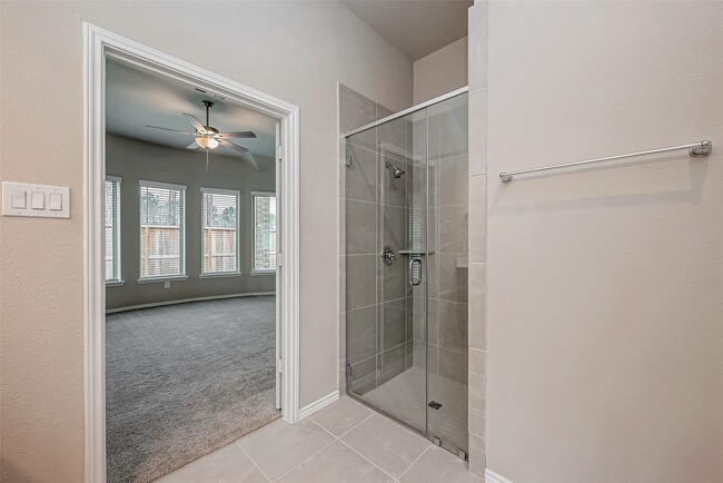 Building Photo - 8539 Int'l Fls Dr