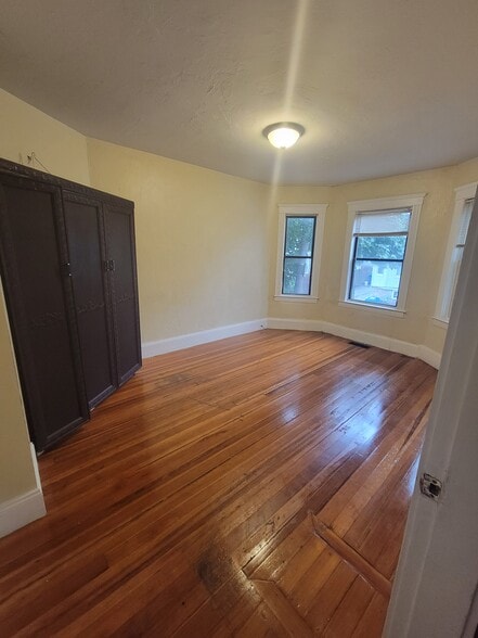 Bedroom 1 - 76 Bellevue St