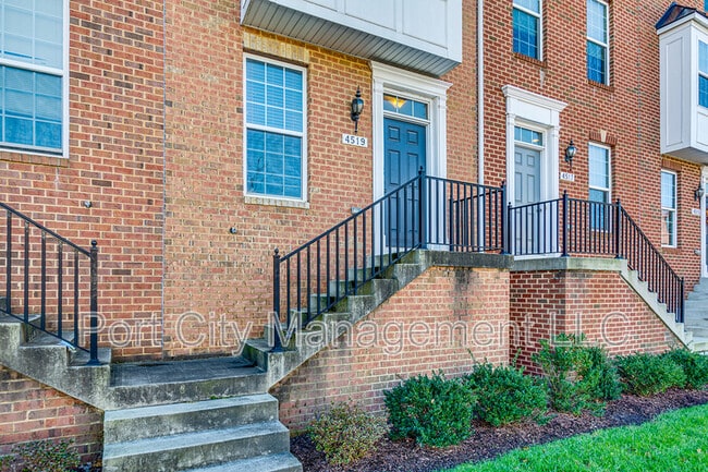 Building Photo - 4519 Foster Ave