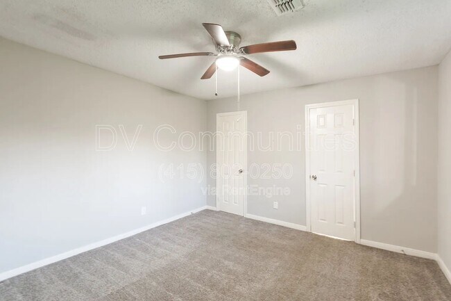 Building Photo - 1617 3rd St