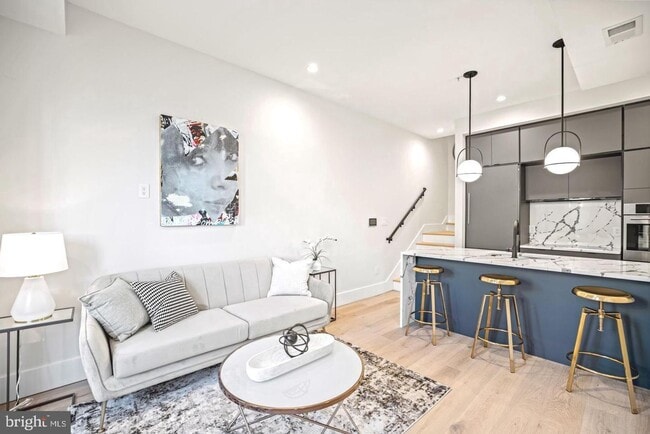 Building Photo - Absolutely Incredible, Light-Filled 2 Leve...