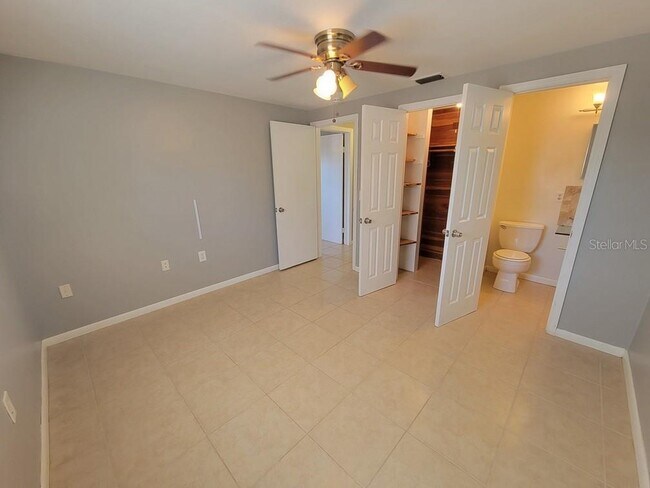 Building Photo - 4542 Grand Central Ave