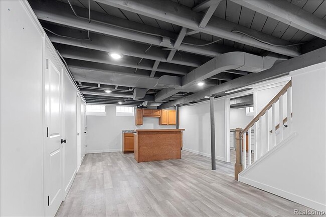 Building Photo - 25161 Meridian Rd