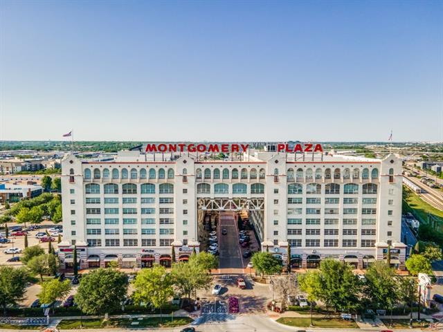 Building Photo - 2600 W 7th St