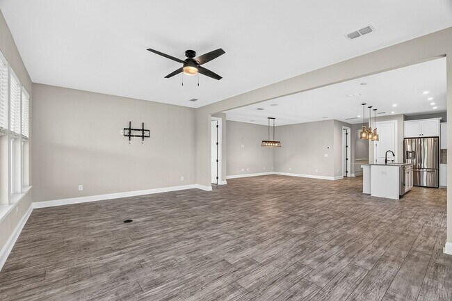 Building Photo - 344 Seaside Trail