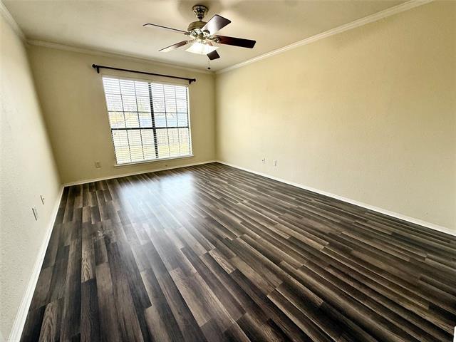 Building Photo - 330 W Harwood Rd