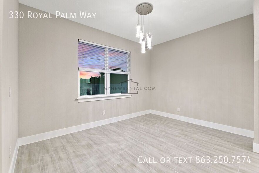 Building Photo - 330 Royal Palm Wy