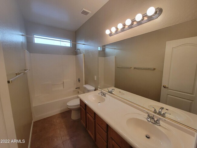 Building Photo - 958 E Scorpio Pl