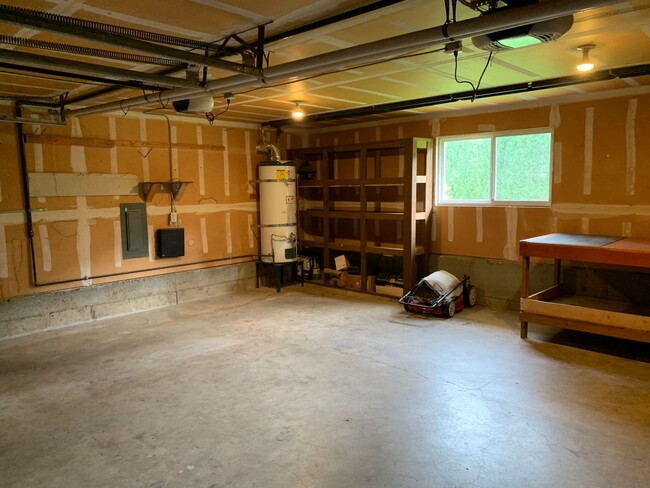 Building Photo - 3 Bedroom 2.5 Bath Lynnwood/Bothell Home N...