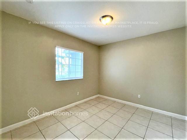 Building Photo - 14848 SW 9th Ln