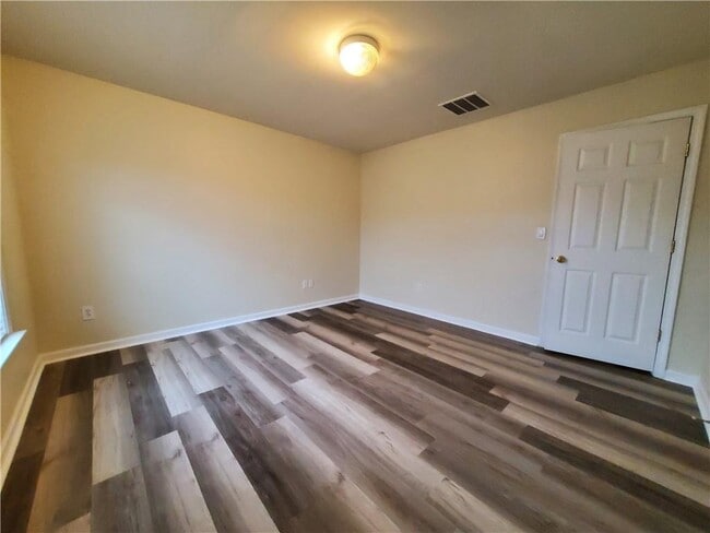 Building Photo - 6153 Briggs Way