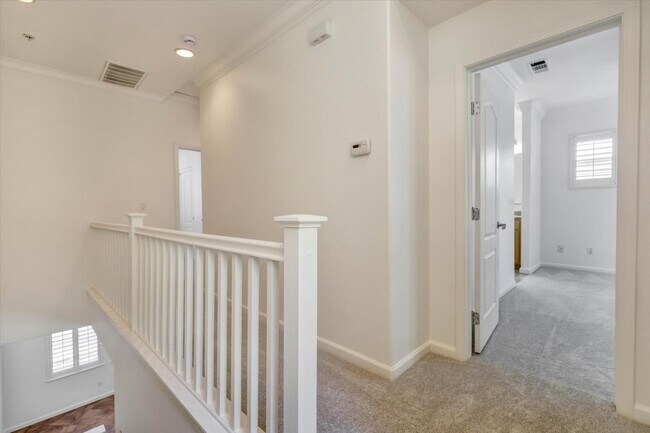 Building Photo - 378 Olive Hill Dr