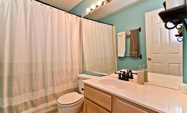 Building Photo - 5108 Observation Way