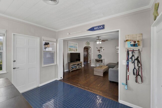 Building Photo - Charming 3-Bedroom Home in Daytona Beach