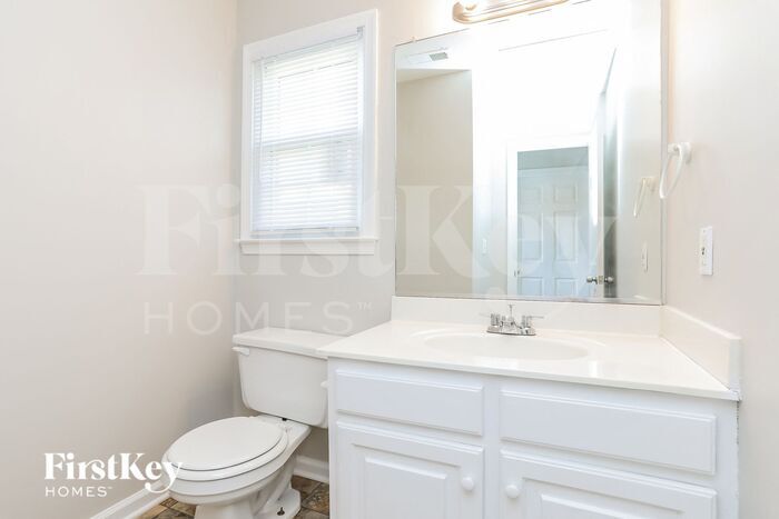 Building Photo - 4906 Riding Ridge Dr