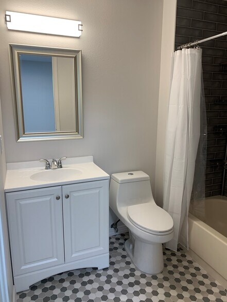 Bathroom - 2171 Fox Chase Blvd