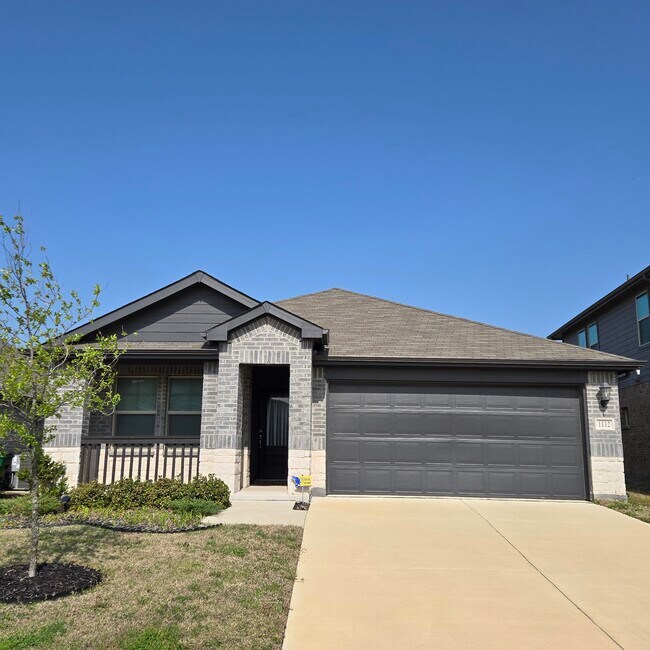 Primary Photo - 1112 Spectra Dr