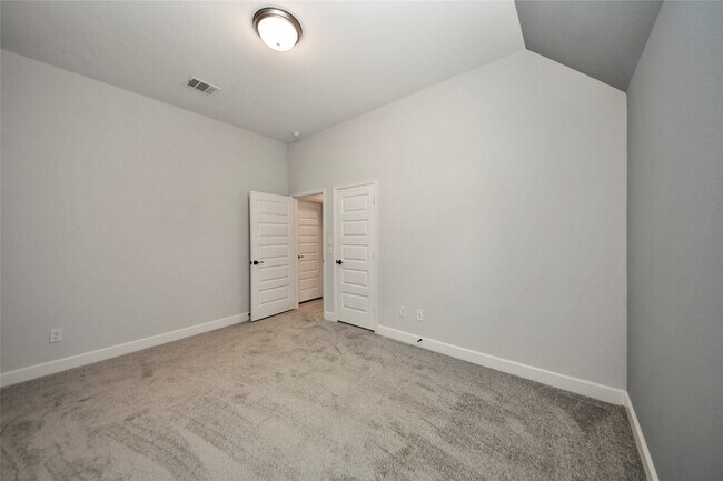 Building Photo - 2130 Coyote Run Dr