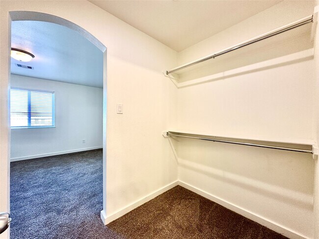 Building Photo - 21155 Gosling Rd