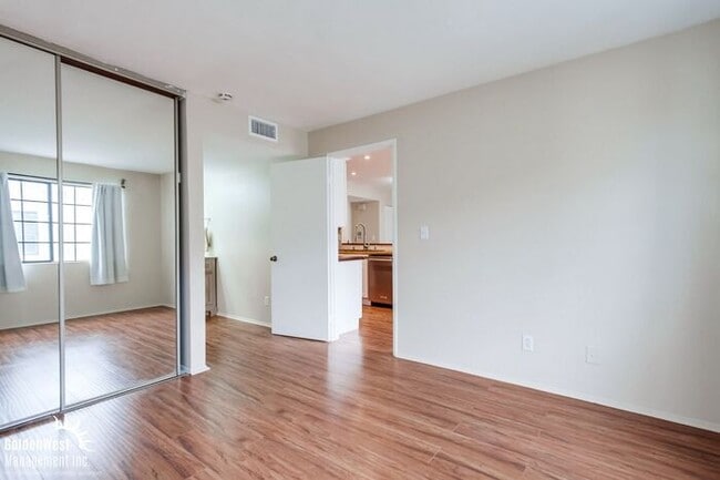 Building Photo - Cozy 2Bdm 2Ba Condo in North Park Neighborhood