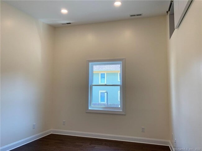 Building Photo - 66 Cedar St