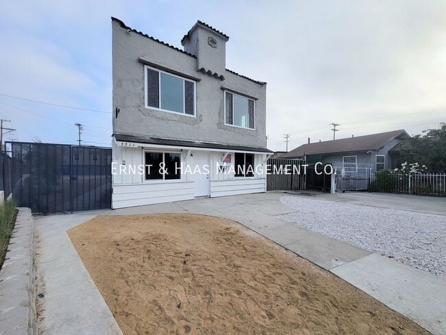 Primary Photo - 3311 C Platt Ave