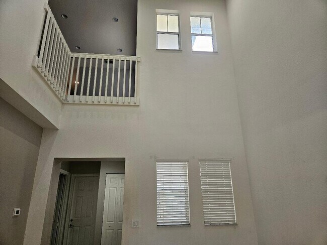 Building Photo - 1750 Mission Ct