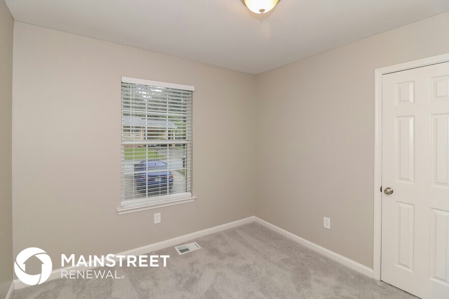 Building Photo - 3020 Orbit Cir